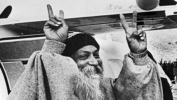 Osho, la visione che unì meditazione, provocazione e potere